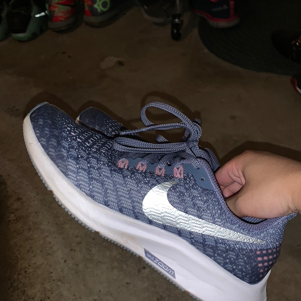 nike tennis shoes